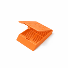 Гистологическая кассеты с петлевым креплением, оранжевая (корпус с крышкой соединены)